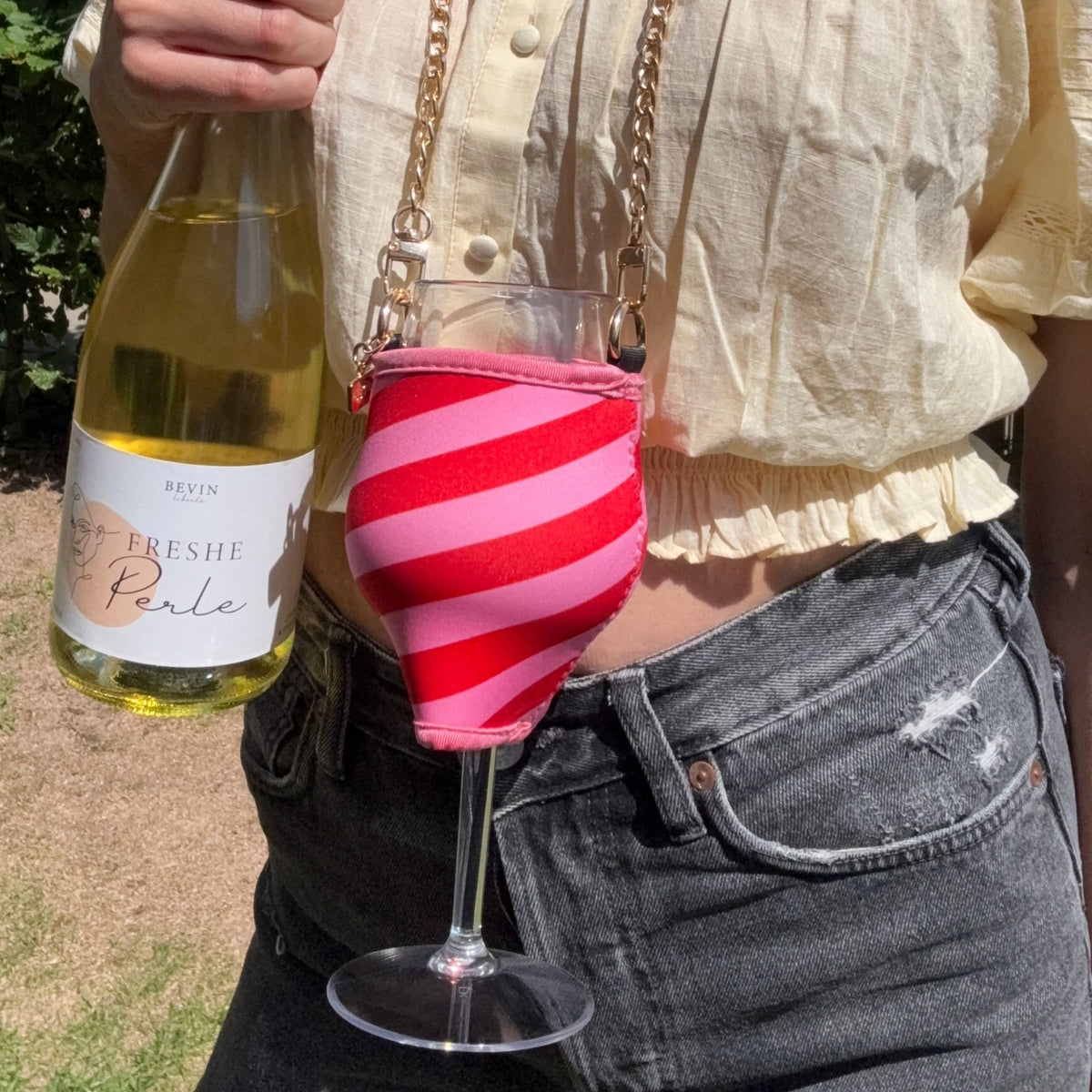 Limited "Berry Kiss" Weinglashalter mit Glas für sommerliche Weinmomente